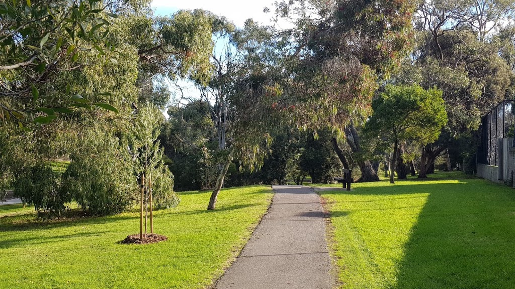 Hill N Date Park | Glen Iris VIC 3146, Australia