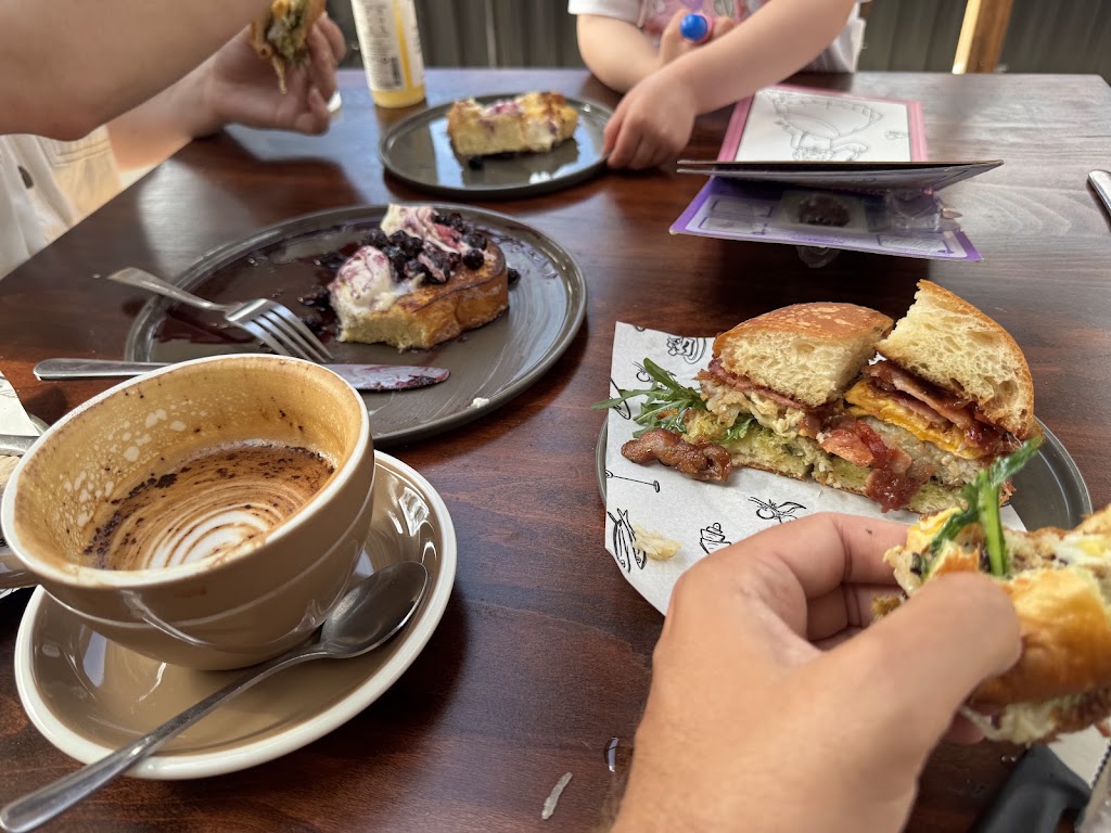 The Hearth Cafe & Providore | 53 Hardys Rd, Mudgeeraba QLD 4213, Australia | Phone: 0447 206 189