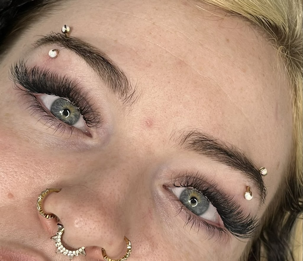 Lash & Thread | 11 Waikanda Cres, Whalan NSW 2770, Australia | Phone: 0432 212 343