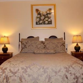 Bathurst Heights Bed & Breakfast | 9 John Norton Pl, Bathurst NSW 2795, Australia | Phone: (02) 6331 6330