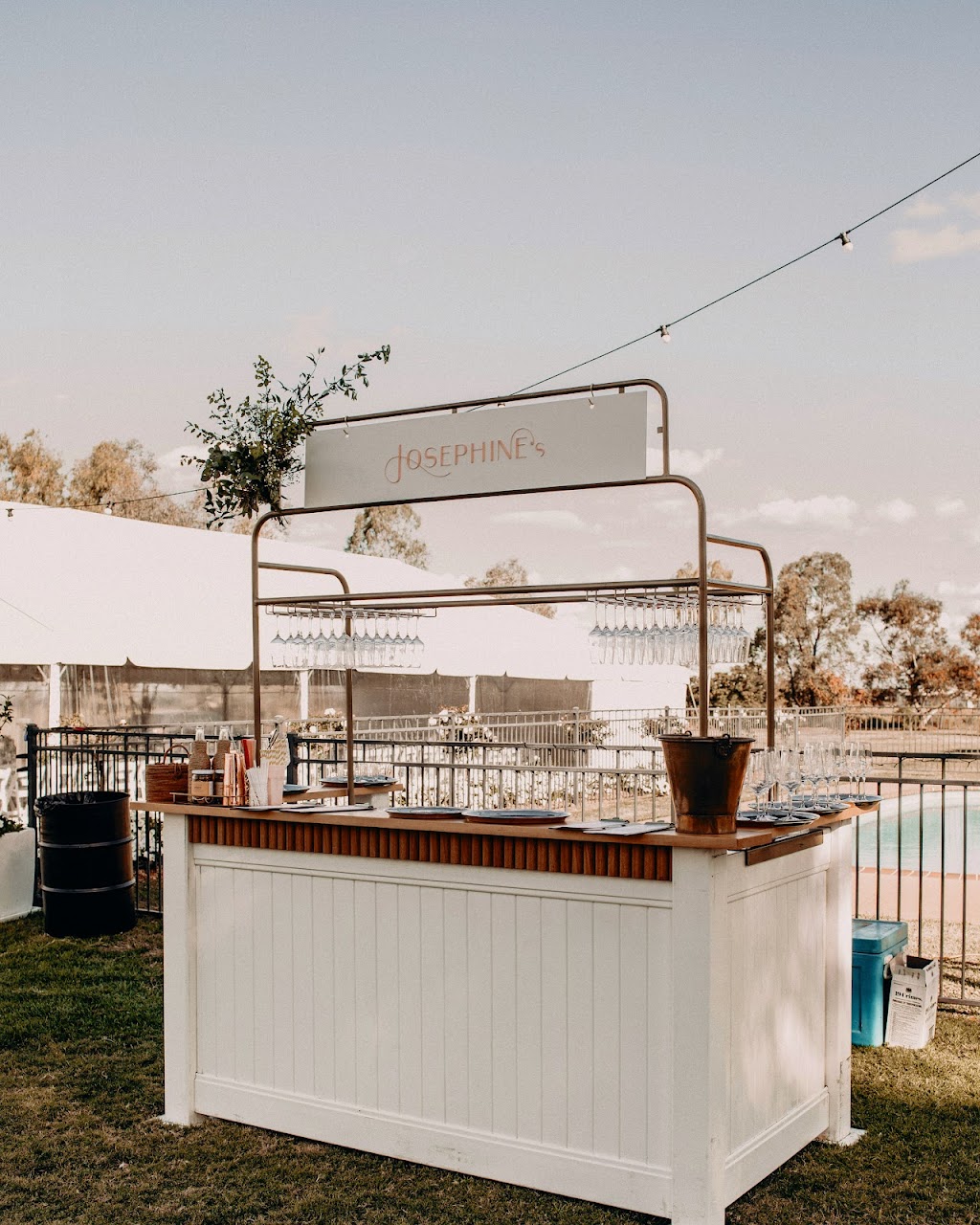 Josephines Drinks | 83 Rose St, Wee Waa NSW 2388, Australia | Phone: 0421 654 184