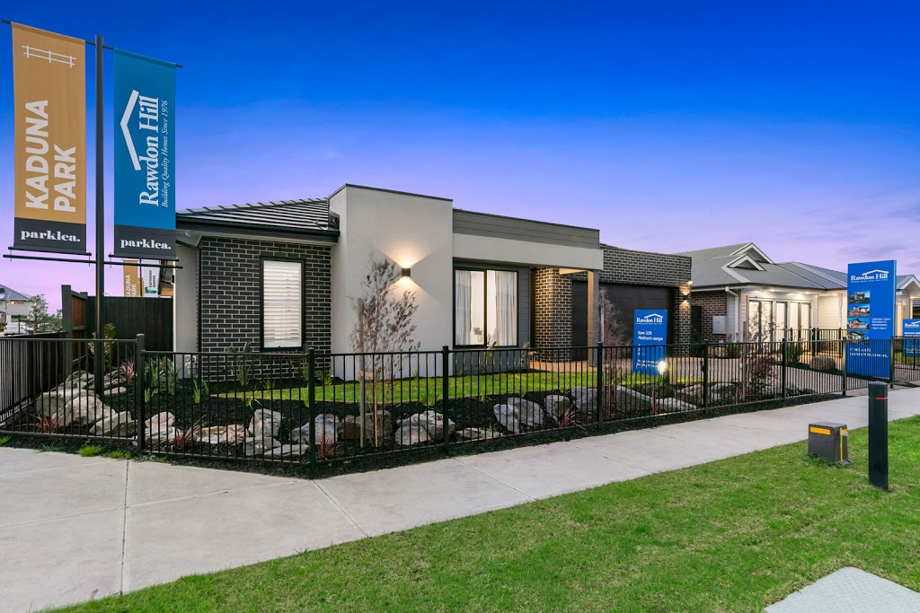 Rawdon Hill Display Home - Kaduna Park Estate Officer South | 3 Chaffey Grove, Officer South VIC 3809, Australia | Phone: (03) 9702 3844