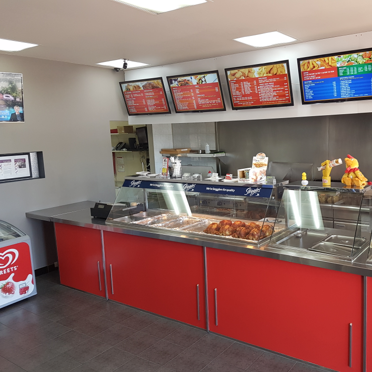 Heights Chicken & Takeaway | 1-11 Rm Williams Dr, Walkley Heights SA 5098, Australia | Phone: (08) 8260 2321