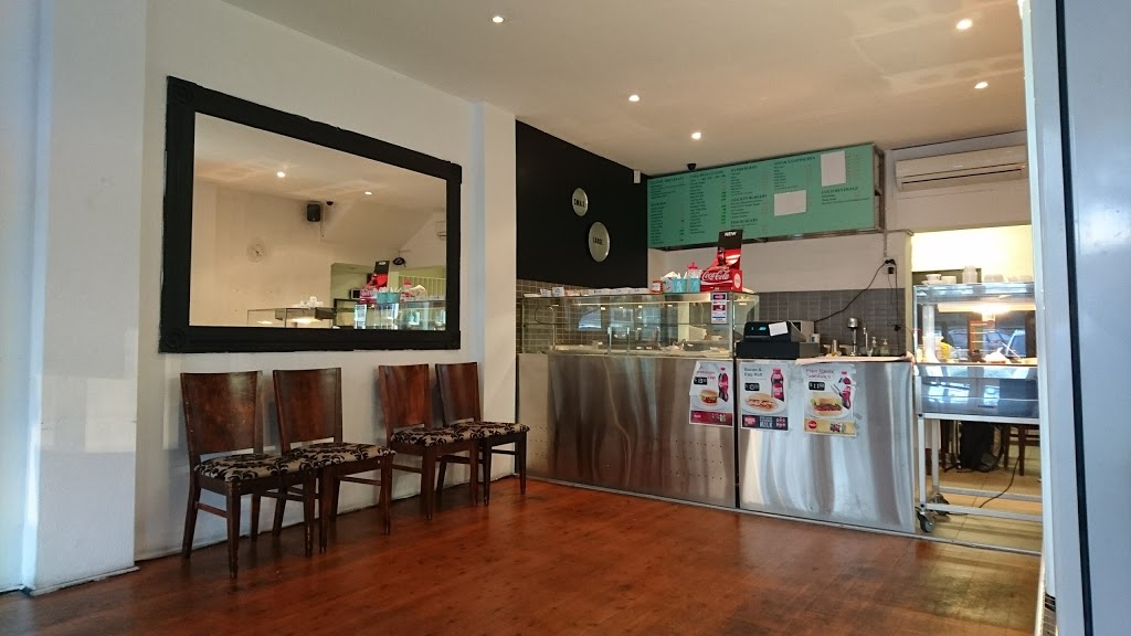 Griffith Takeaway | restaurant | Shop 2/4 Barker St, Griffith ACT 2603, Australia | 0262956915 OR +61 2 6295 6915
