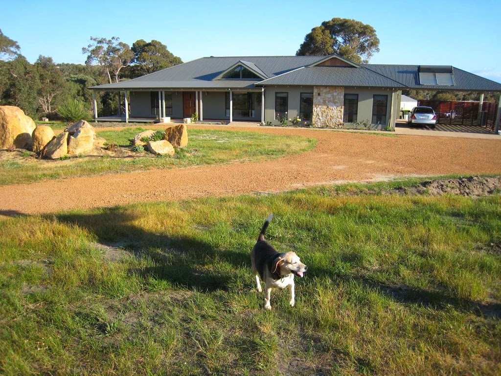 Miya Miya Guesthouse | 18 Hayley Cl, Yallingup WA 6282, Australia | Phone: (08) 9755 2280