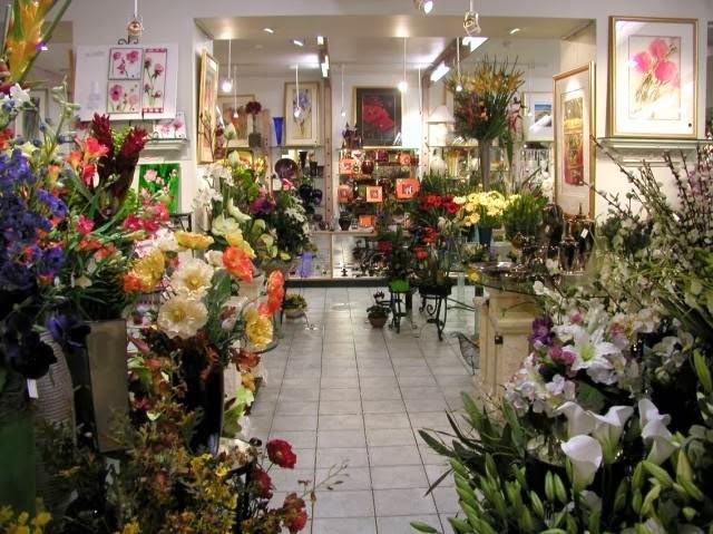 Donvale Flower Gallery | 22 Tunstall Square, Doncaster East VIC 3109, Australia | Phone: (03) 9842 1803