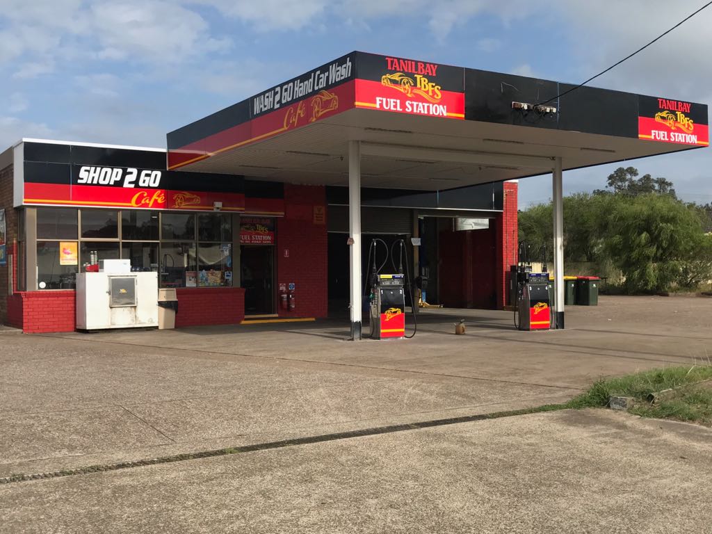 Tanilba Bay Fuel Station | 46 President Wilson Walk, Tanilba Bay NSW 2319, Australia | Phone: (02) 4982 3295
