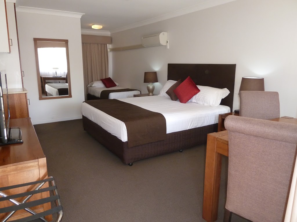 McNevins Tamworth Motel | lodging | 999 Armidale Rd, Nemingha NSW 2340, Australia | 0267609200 OR +61 2 6760 9200