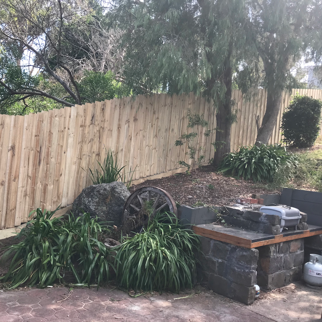 Foreshore Fencing | 64 Spray St, Rosebud VIC 3939, Australia | Phone: 0451 510 475