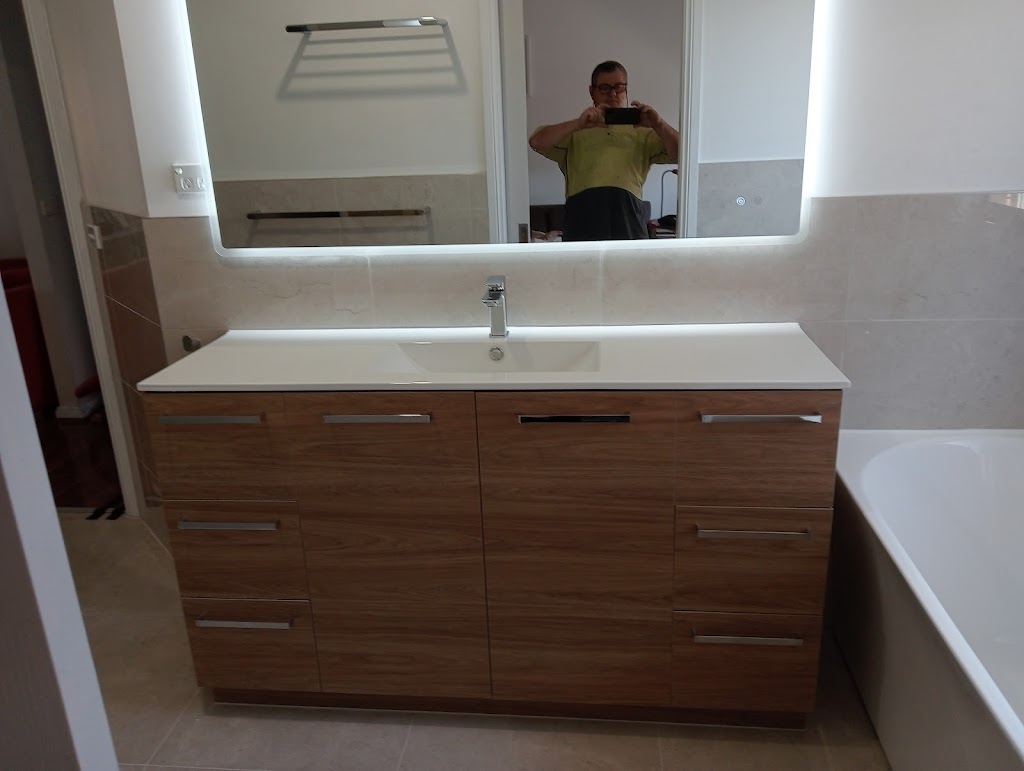MRT Bathroom Renovations | 20 Silver Gum Dr, Pakenham VIC 3810, Australia | Phone: 0466 361 887