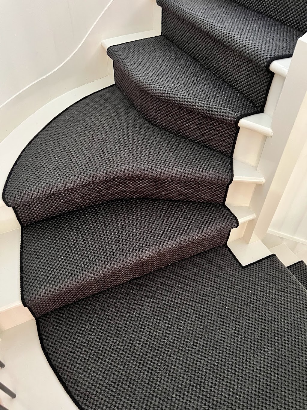 On A Roll Carpet & Vinyl Pty Ltd | 79-81 Westgate Dr, Altona North VIC 3025, Australia | Phone: (03) 9995 5036