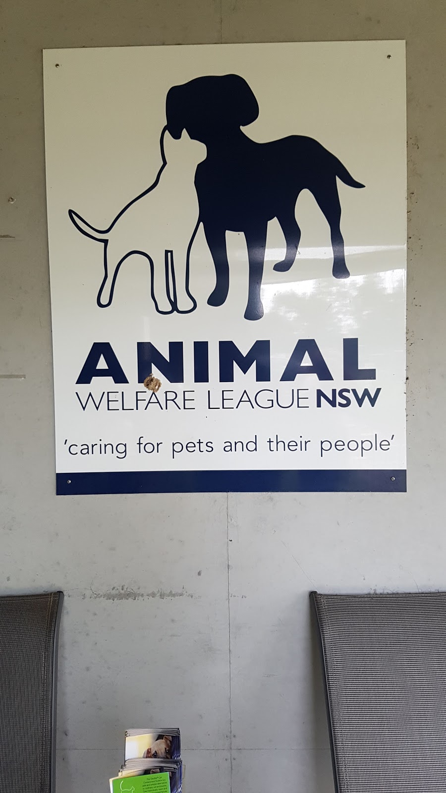 Animal Welfare League NSW |  | 1605 Elizabeth Dr, Kemps Creek NSW 2178, Australia | 0288993333 OR +61 2 8899 3333