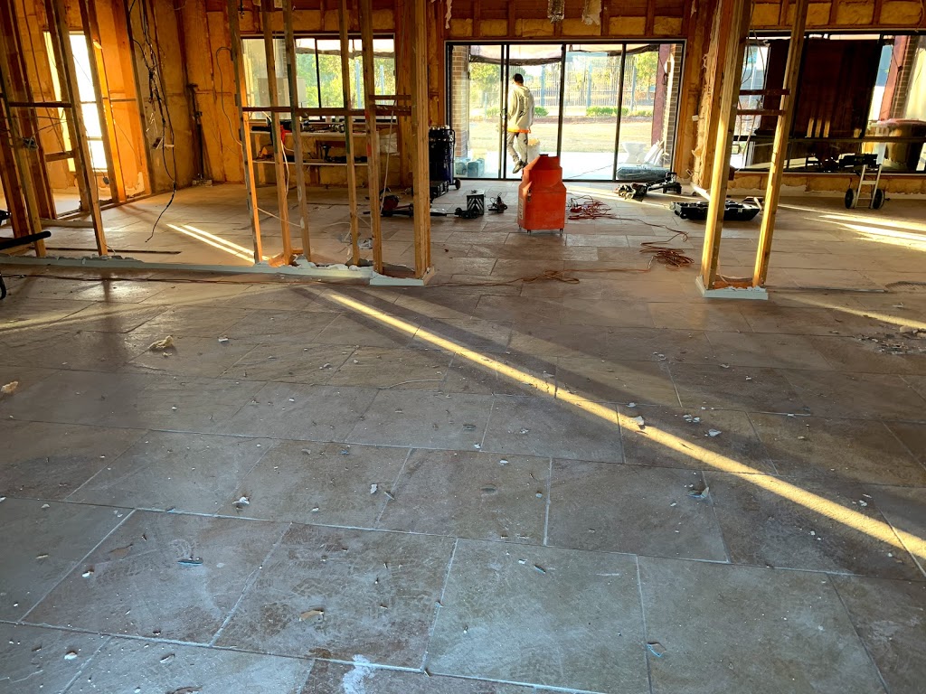 A1 Complete Tile Removal Pty Ltd | 39-45 Spalding Ave, Sunshine VIC 3020, Australia | Phone: 1300 512 441