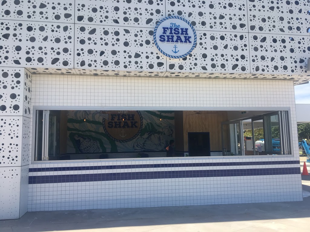 The Fish Shak | meal takeaway | Broadwater Parklands Marine Parade, Southport QLD 4215, Australia | 0755320109 OR +61 7 5532 0109