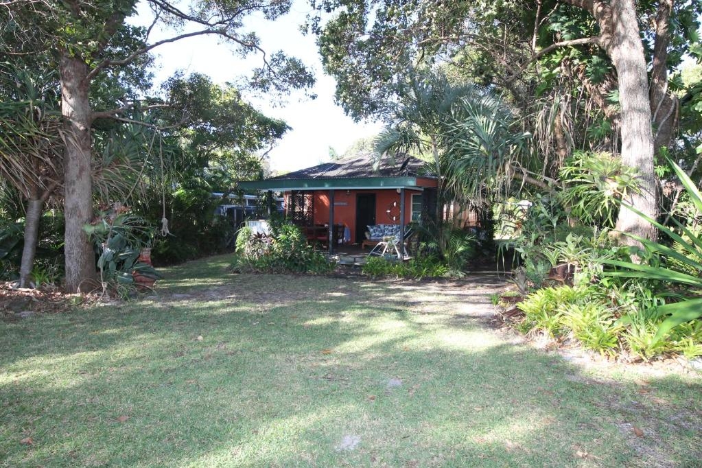 Moreton Getaway | 8 Pilot St, Bulwer QLD 4025, Australia | Phone: 0417 635 221