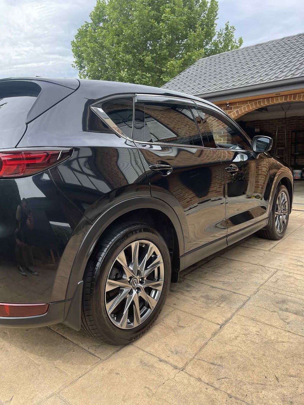 Gloss Garage Illawarra | 22 Lucas Dr, Horsley NSW 2530, Australia | Phone: 0457 516 590