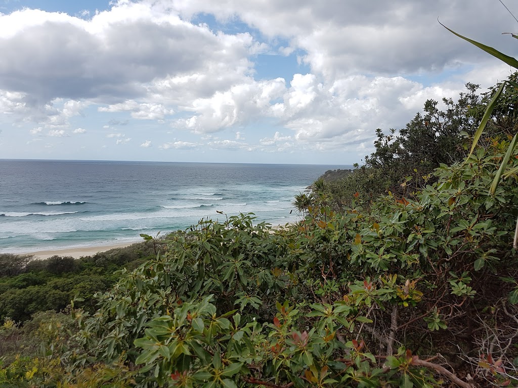 Straddie accom | 5 Bambara St, Point Lookout QLD 4183, Australia