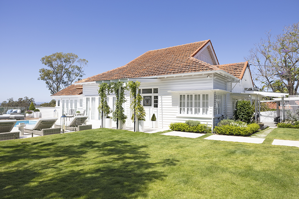 Spray Media - Website Designers | Unit 50/18 Archipelago St, Pacific Pines QLD 4211, Australia | Phone: 0439 979 444