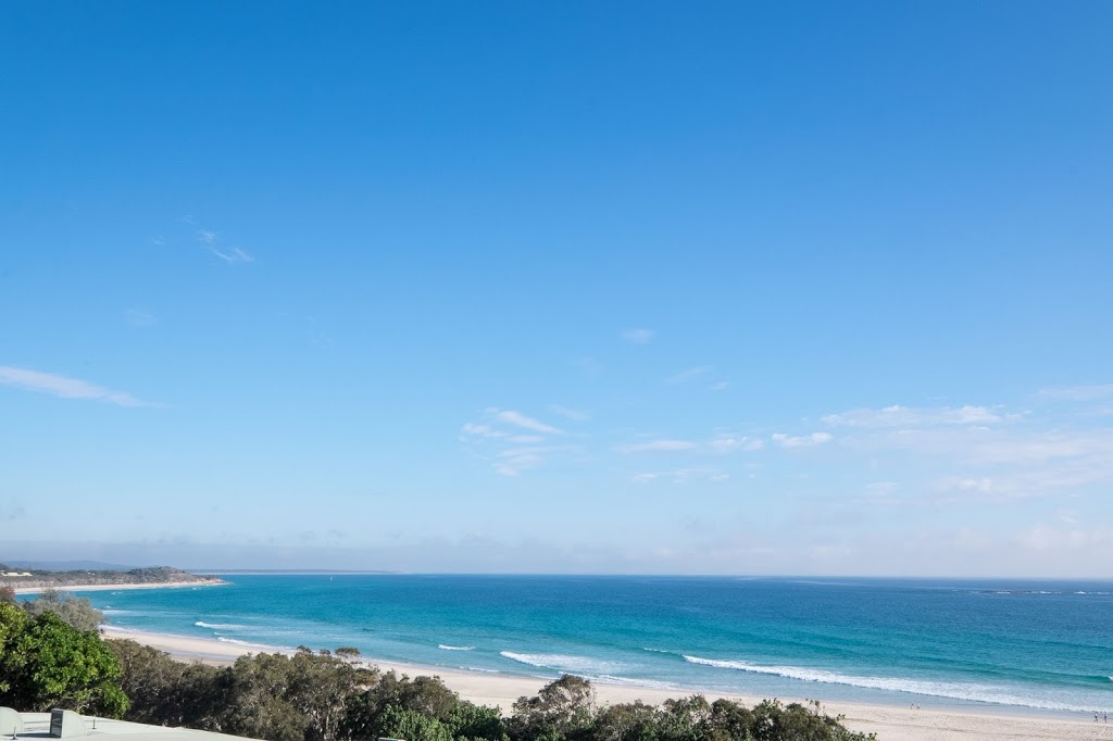 Discover Stradbroke Island Reservations | 21 Mooloomba Rd, Point Lookout QLD 4183, Australia | Phone: (07) 3415 3993