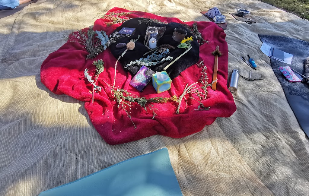 Healing Homestead Hunter Valley | 446 Martins Creek Rd, Paterson NSW 2421, Australia | Phone: 0419 704 393