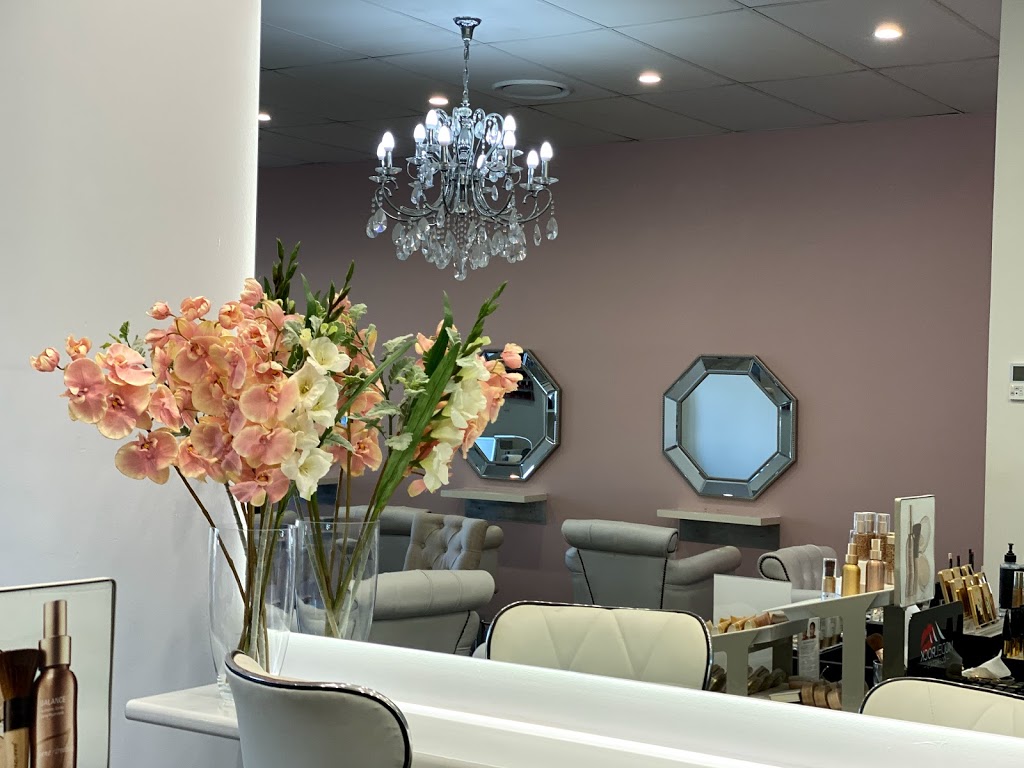 Glamour Beautique | hair care | Unit 12/465 Oxley Dr, Runaway Bay QLD 4216, Australia | 0755006829 OR +61 7 5500 6829