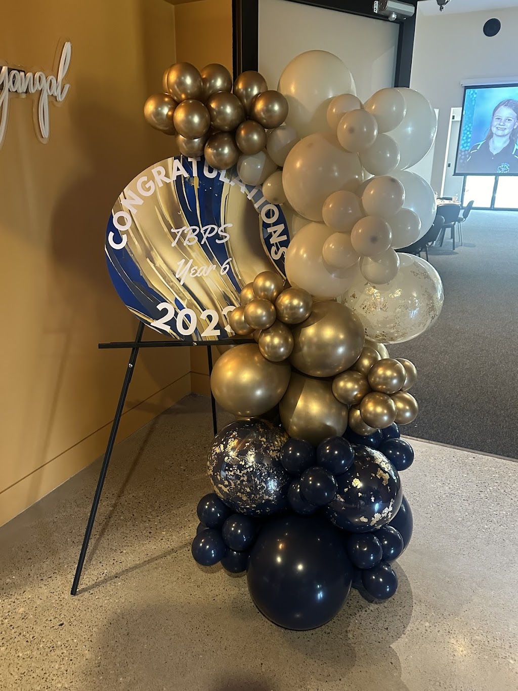 MORLEY’S Balloons and Party Supplies | 88 Ave of the Allies, Tanilba Bay NSW 2319, Australia | Phone: 0421 938 047