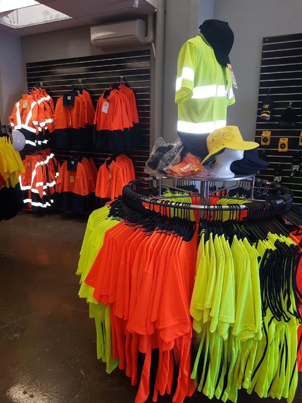 RJS Workwear and Safety | clothing store | 3/2 Christensen Rd, Stapylton QLD 4207, Australia | 0732871355 OR +61 7 3287 1355
