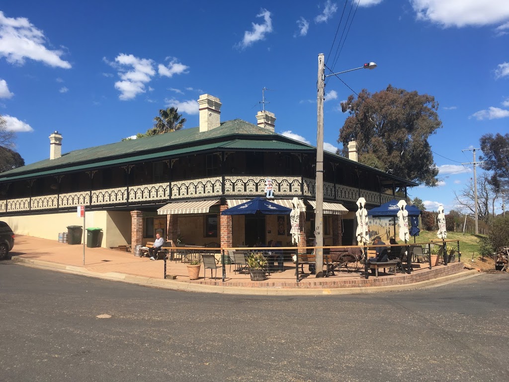 Wallendbeen Hotel | lodging | 1 Hoskins St, Wallendbeen NSW 2588, Australia | 0269432512 OR +61 2 6943 2512