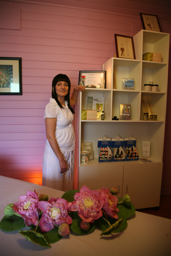 The Floating Lily | health | 132 Lagoon St, Goulburn NSW 2580, Australia | 0248223397 OR +61 2 4822 3397