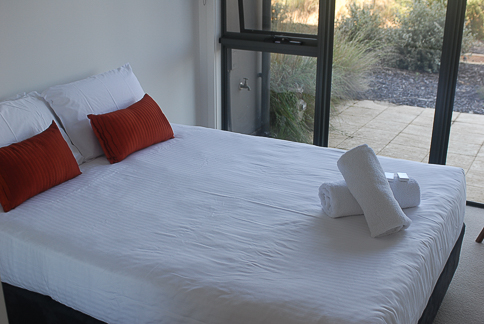 Stylish 3 Bedroom Condo | lodging | 3 Bunker Pl, Torquay VIC 3228, Australia | 0419805465 OR +61 419 805 465