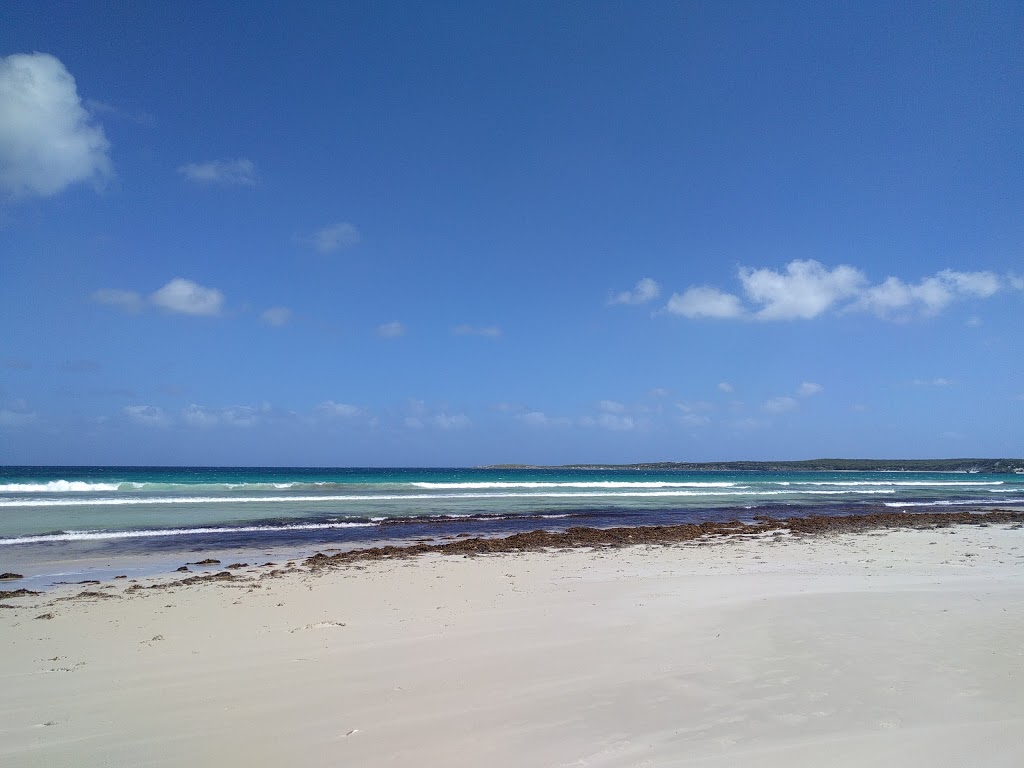 Beach Carpark | Bayview Rd, Vivonne Bay SA 5223, Australia