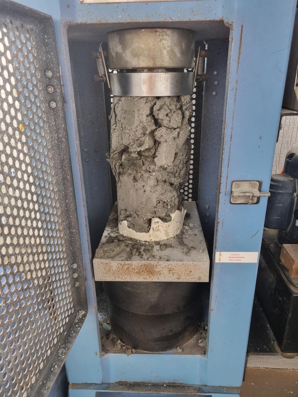 GOLDFIELDS TESTING LABORATORY PTY LTD | 32 Vivian St, South Boulder WA 6432, Australia | Phone: 0428 466 070