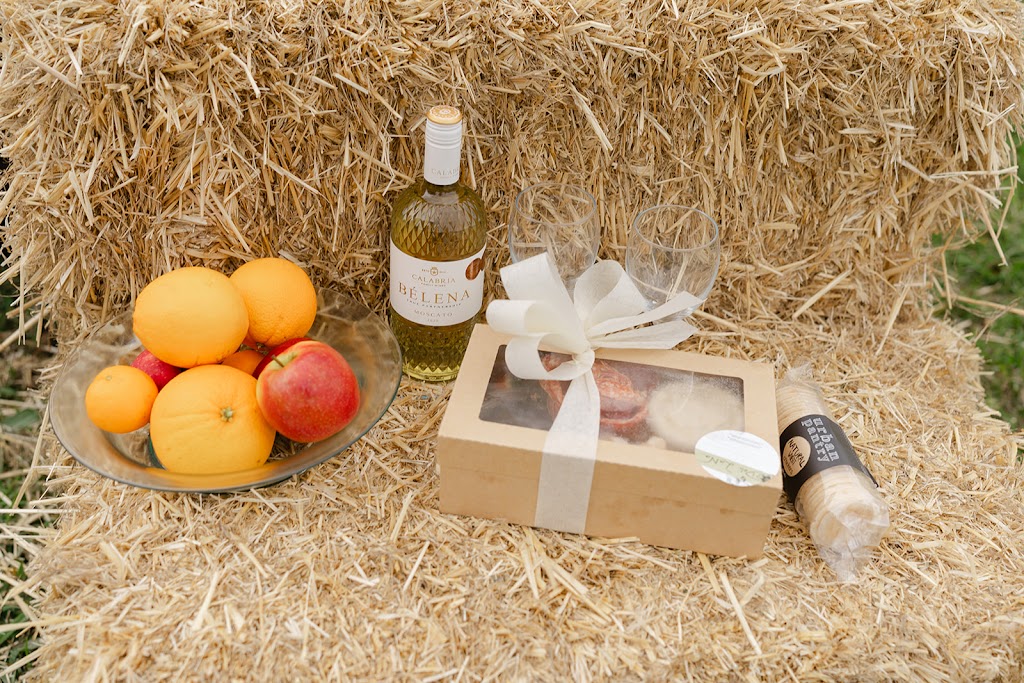 Crestview Minis - Highland Galloway Minature Cow Experience | Bells Rd, Grose Vale NSW 2753, Australia | Phone: 0414 700 540