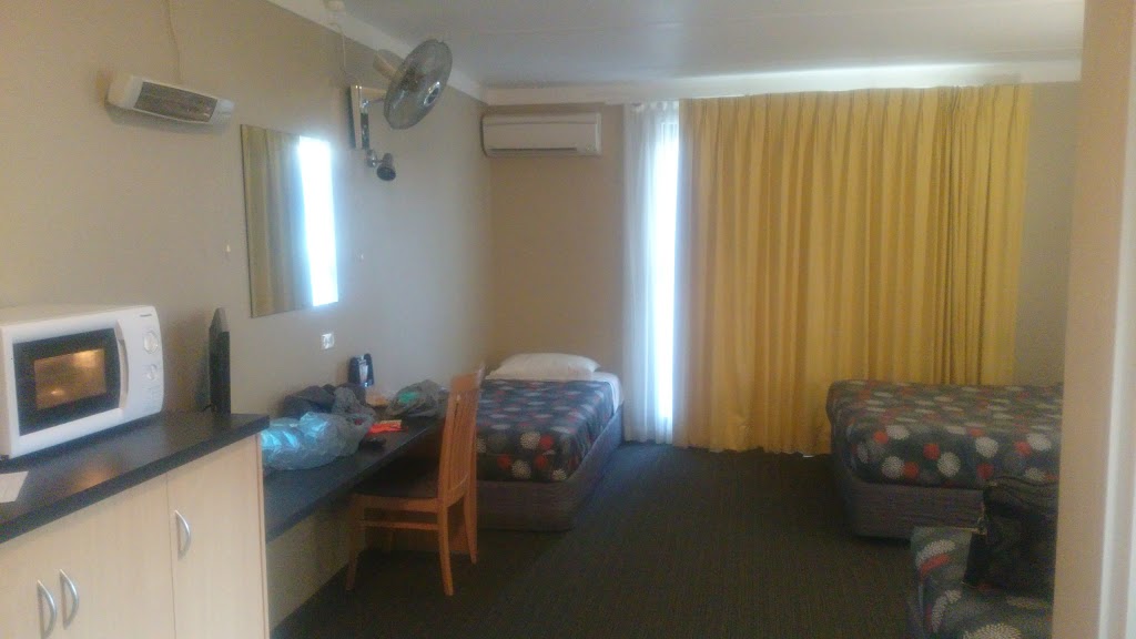 Bottlemart Sands Hotel | 32 Curtin Cres, Maroubra NSW 2035, Australia | Phone: (02) 9326 8800