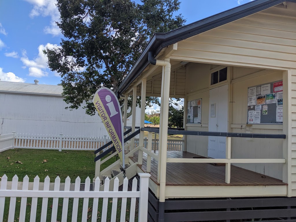 Collinsville Information Centre | travel agency | 11 Conway St, Collinsville QLD 4804, Australia | 0418556560 OR +61 418 556 560