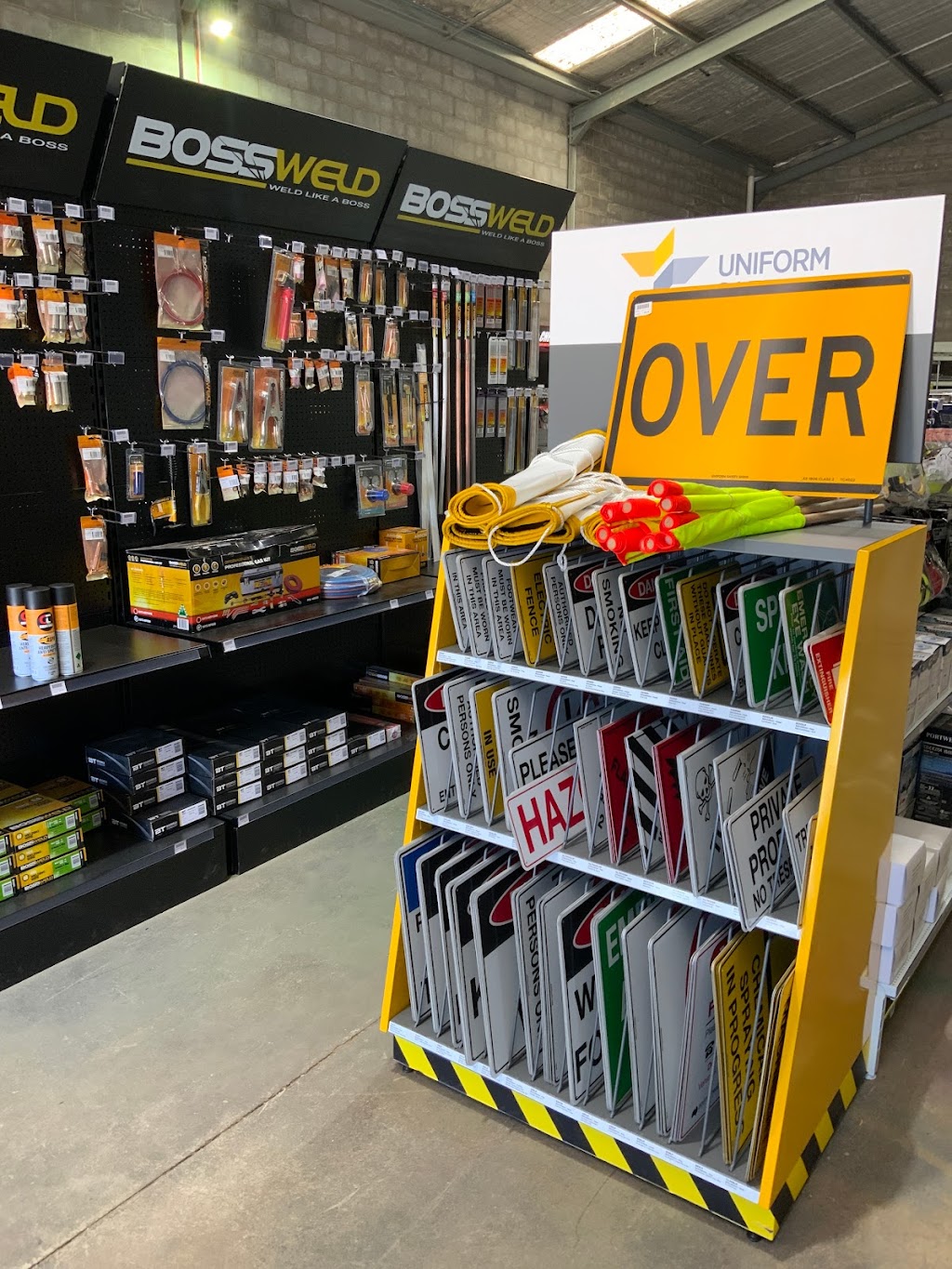 Young Industrial Supplies | 9B MacKenzie St, Young NSW 2594, Australia | Phone: 0419 441 776