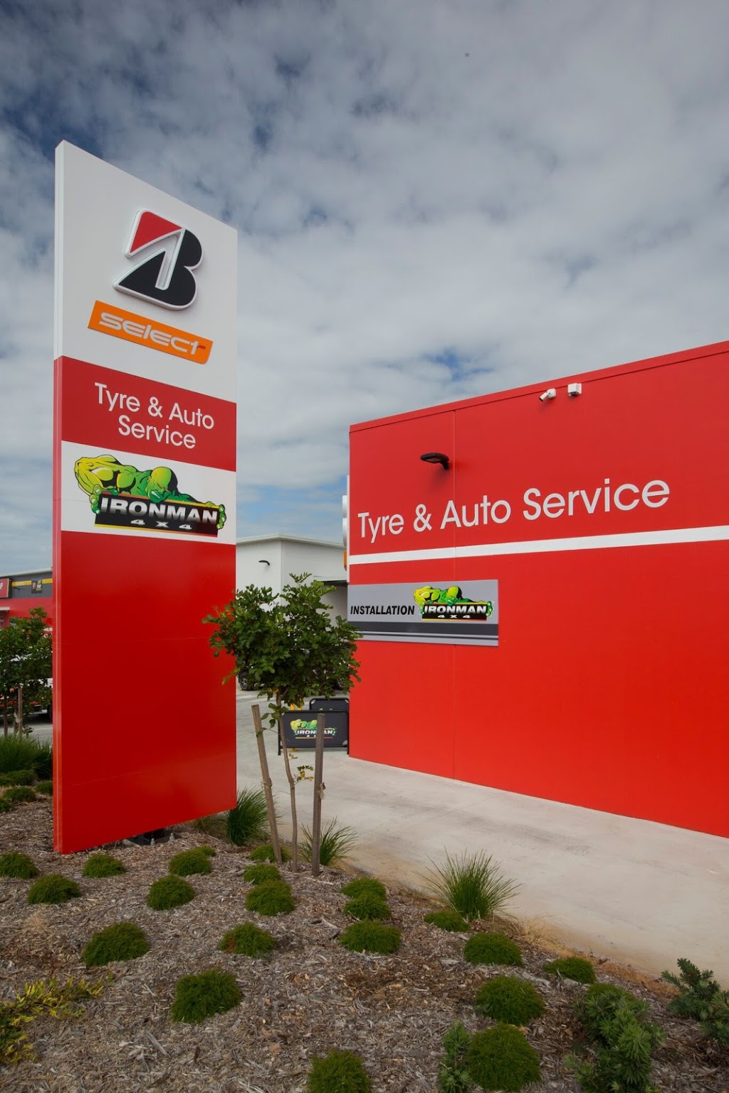 Bridgestone Select | car repair | 3/128 Brisbane St, Beaudesert QLD 4285, Australia | 0755159838 OR +61 7 5515 9838
