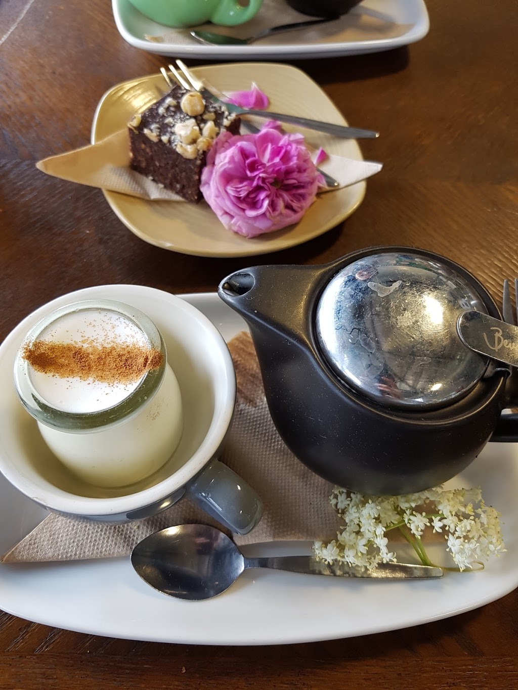 Kunara Organic Cafe | 330 Mons Rd, Forest Glen QLD 4556, Australia | Phone: (07) 5445 6440