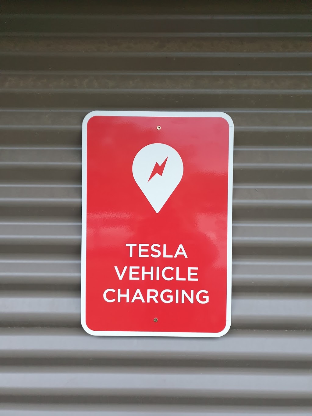 Tesla Destination Charger |  | 169 Bakers Rd, South Kolan QLD 4670, Australia | 0432144438 OR +61 432 144 438