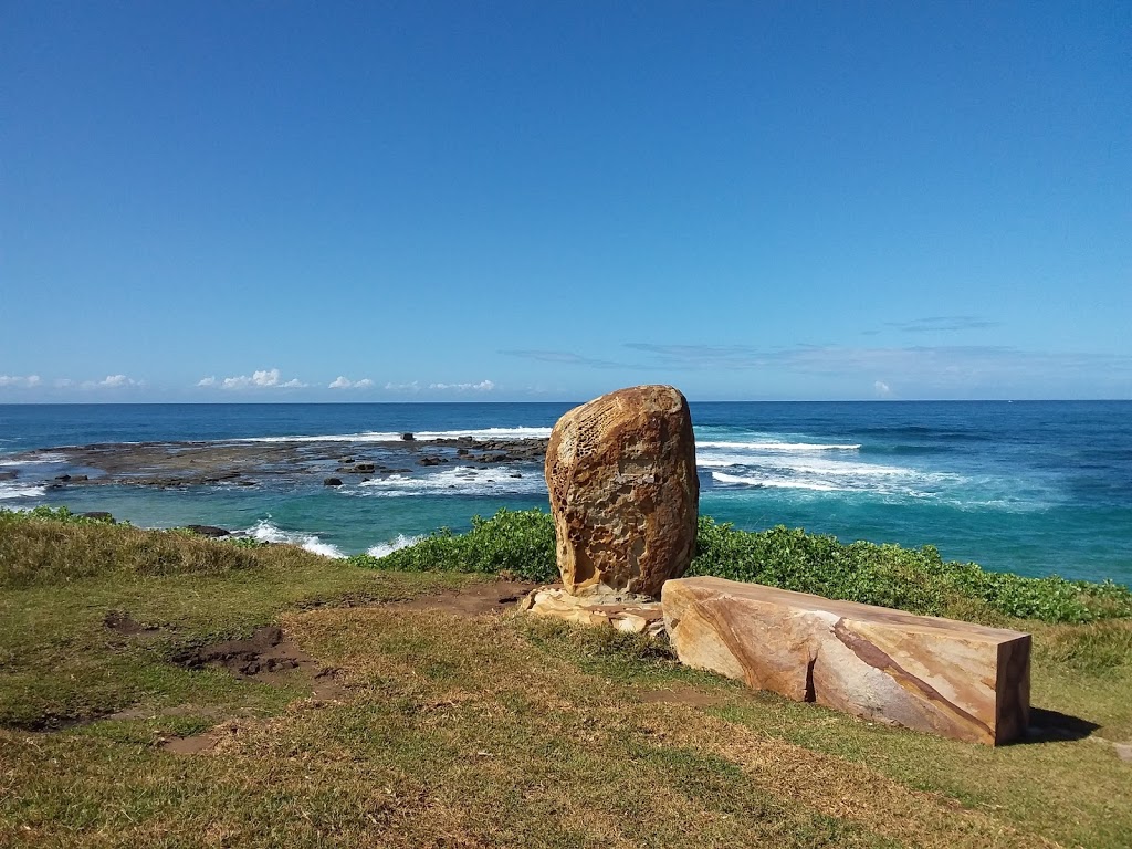 Norah Head Bowling & Sports Club |  | Victoria St, Norah Head NSW 2263, Australia | 0243966477 OR +61 2 4396 6477