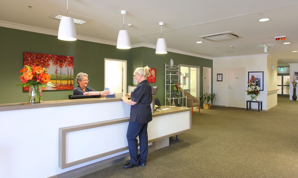 Southern Cross Care St Josephs Residential Aged Care | 1-9 Blundell Blvd, Tweed Heads South NSW 2486, Australia | Phone: 1800 632 314