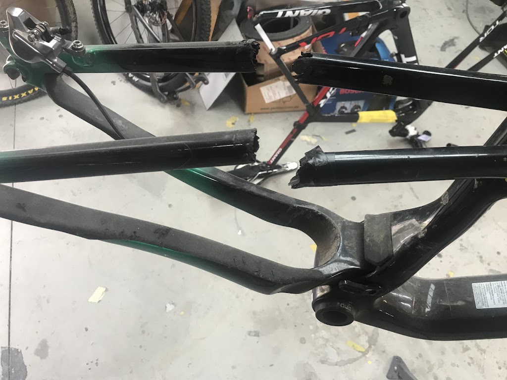 Carbon Fibre Repairs | 21 Brumby Dr, Torquay VIC 3228, Australia | Phone: 0448 747 605