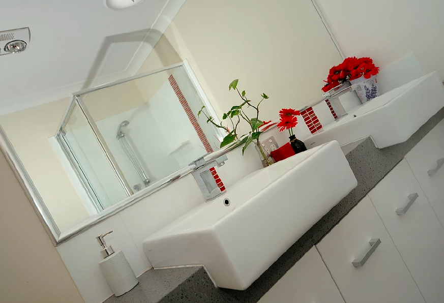 Bathroom Brilliance Toowoomba - Bathroom Renovations, Extensions | home goods store | 13 Meadows Rd, Withcott QLD 4352, Australia | 0427794836 OR +61 427 794 836