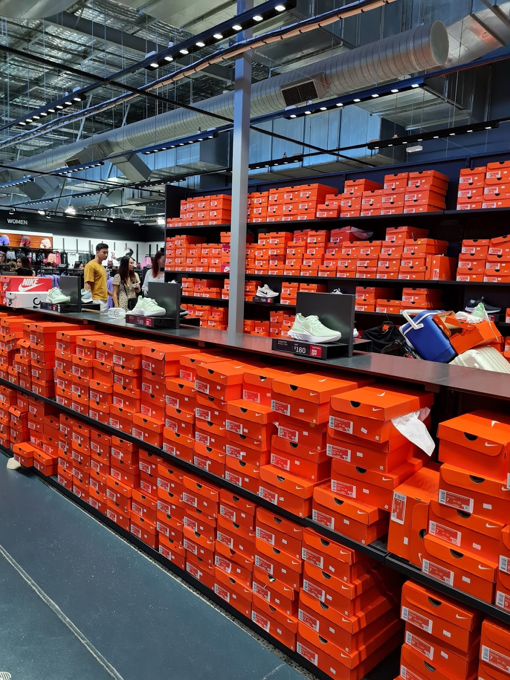 Rubi DFO Brisbane | shoe store | 4920, Brisbane City QLD 4008, Australia | 0731152733 OR +61 7 3115 2733