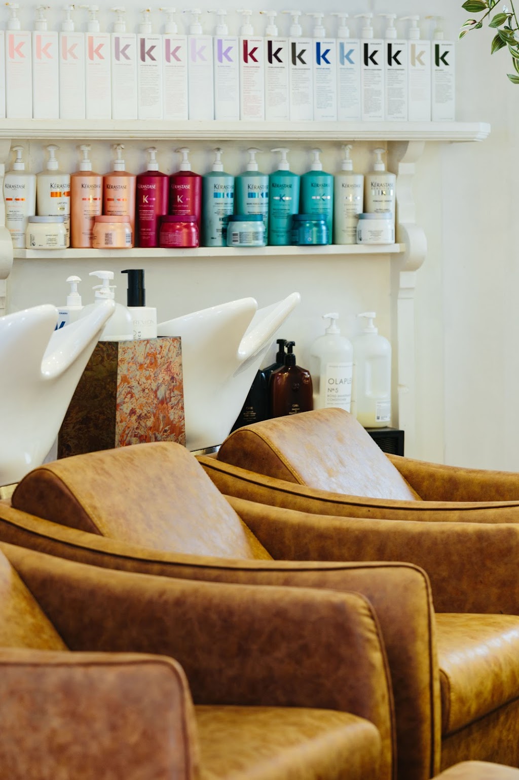 Allure Hair Bar | hair care | 4/98 Terrigal Esplanade, Terrigal NSW 2260, Australia | 0243844521 OR +61 2 4384 4521