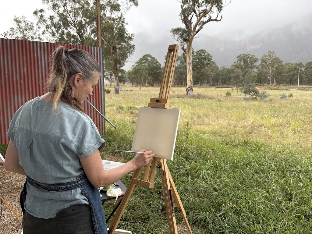 Capertee Mountain View Retreats | 1 Port Macquarie Rd, Bogee NSW 2849, Australia | Phone: 0432 922 653
