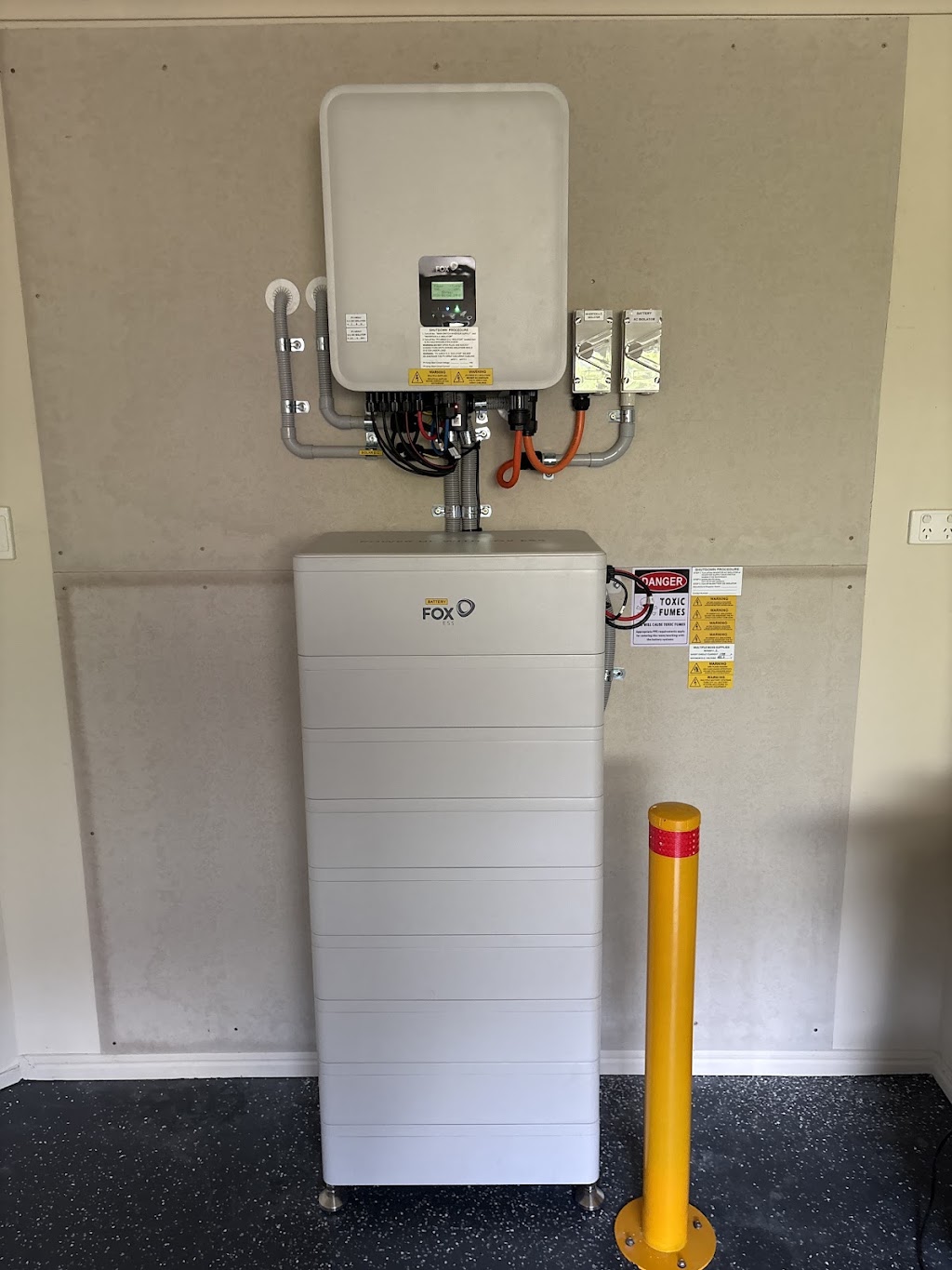 Phoenix Solar and Electrical | Unit 8/15 John Duncan Ct, Varsity Lakes QLD 4227, Australia | Phone: 0425 873 156