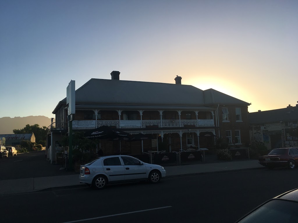 Sheffield Hotel | lodging | 38 Main St, Sheffield TAS 7306, Australia | 0364911130 OR +61 3 6491 1130