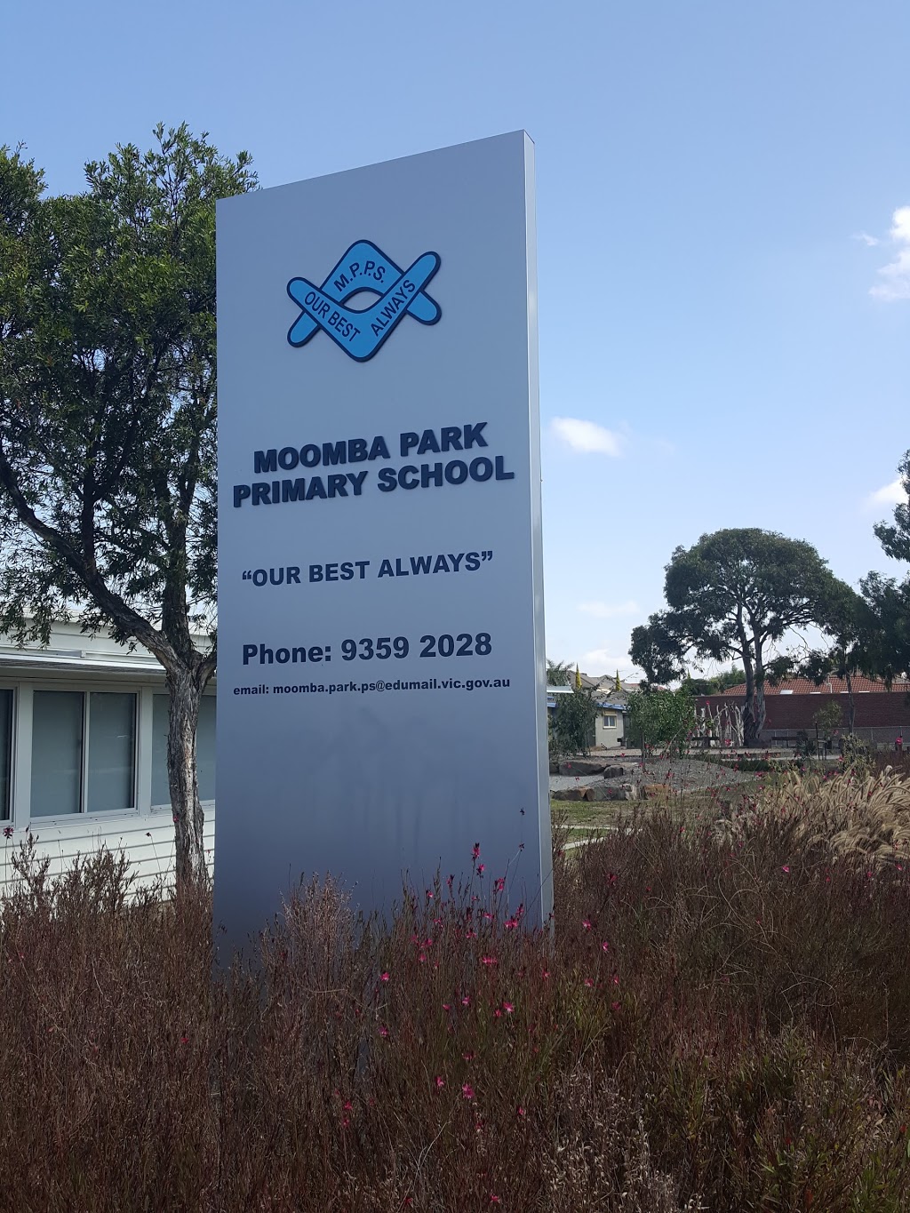Moomba Park Primary School | school | 111 Anderson Rd, Fawkner VIC 3060, Australia | 0393592028 OR +61 3 9359 2028
