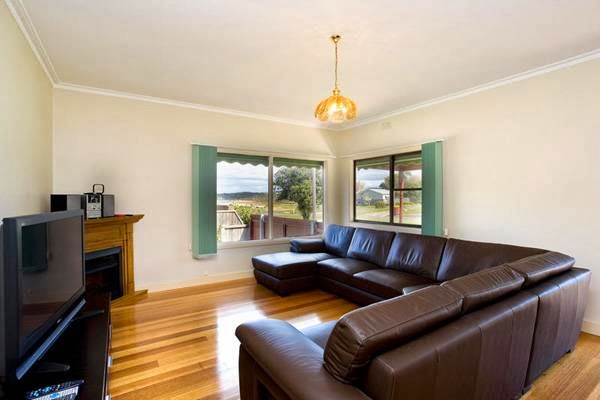 Bella Vista - Holiday Great Ocean Road | real estate agency | 14 Great Ocean Rd, Apollo Bay VIC 3233, Australia | 0352371098 OR +61 3 5237 1098